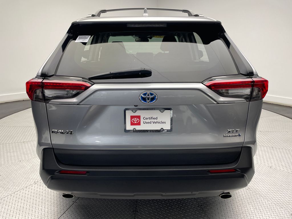 2023 Toyota RAV4 XLE 6