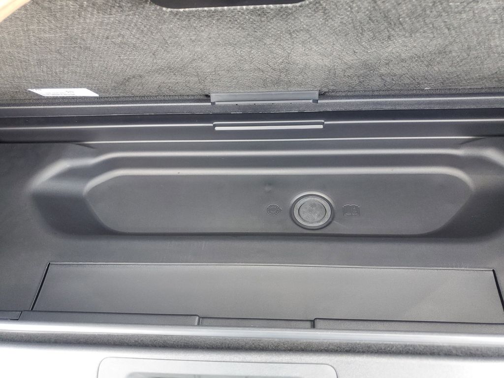 New 2025 Gray Ford Active image 13