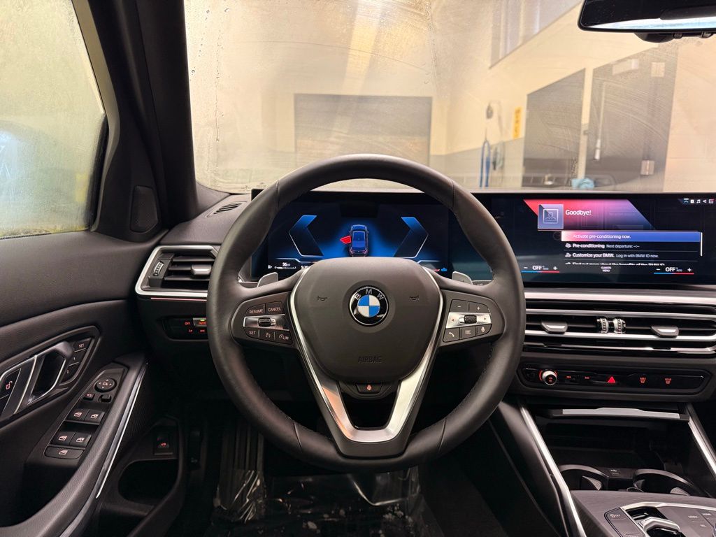 Thumbnail: 2023 BMW 3 Series - 22