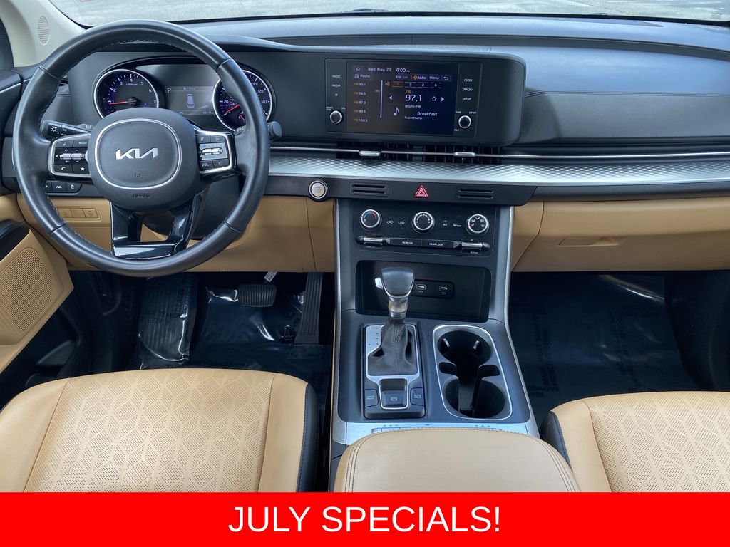 Used 2023 Kia Carnival Van