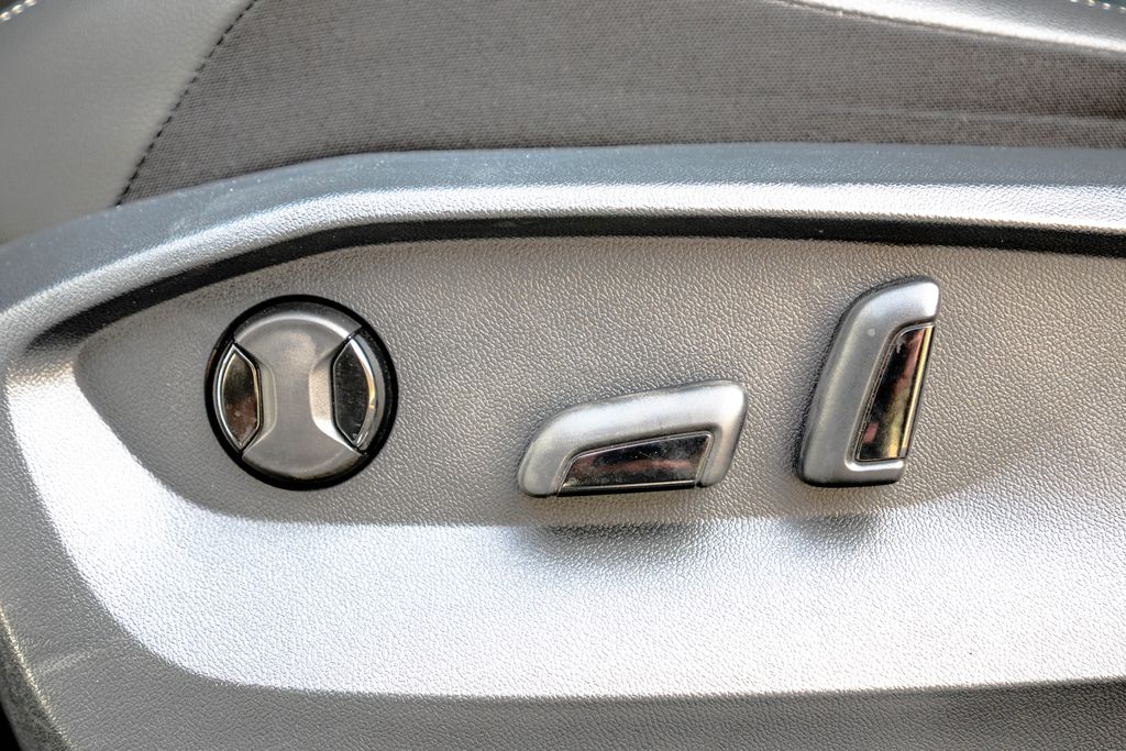 Used 2024 Volkswagen Tiguan SUV