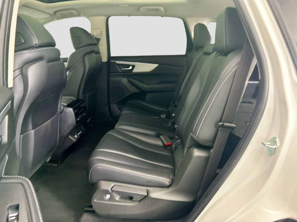 Thumbnail: 2023 Acura MDX - 20