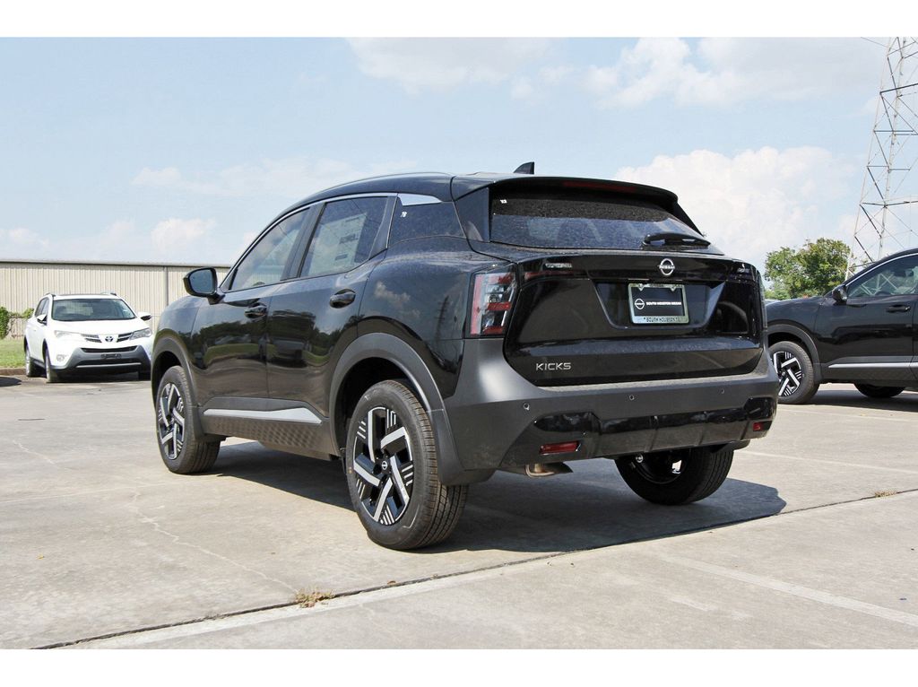 2026 Nissan Kicks SV - 2