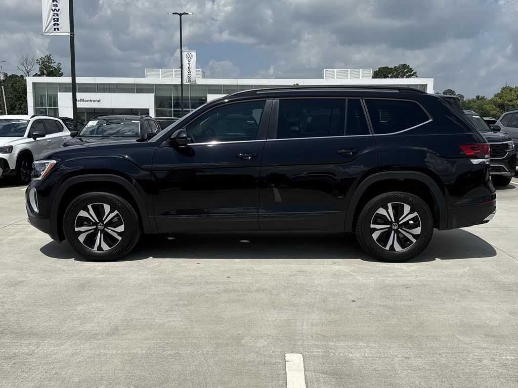 2026 Volkswagen Atlas 2.0T SE Black at DeMontrond Auto Country