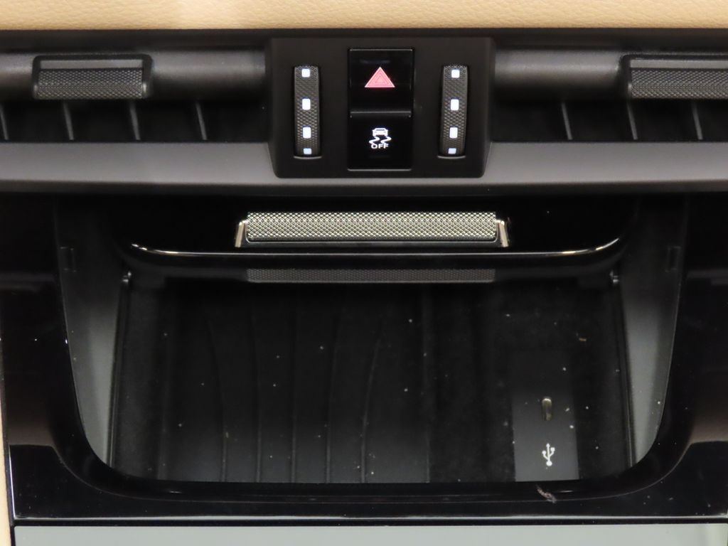 Thumbnail: 2025 Porsche Cayenne - 27