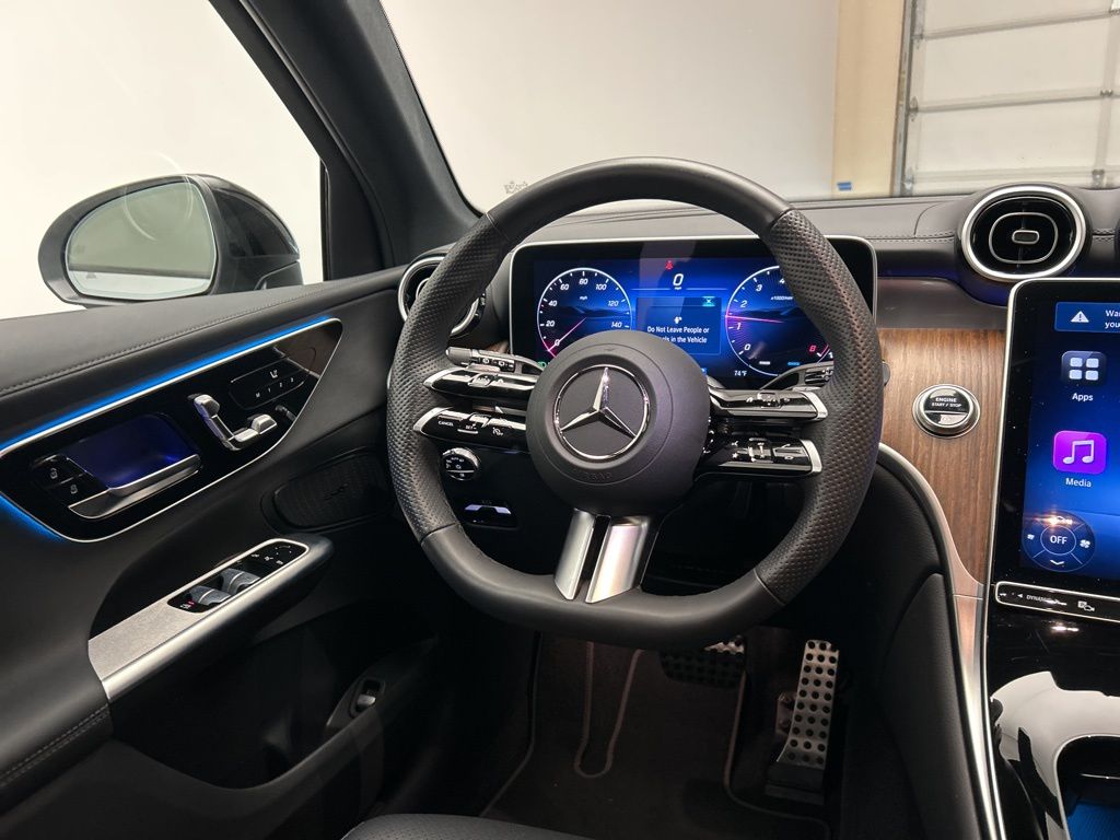 Thumbnail: 2025 Mercedes-Benz GLC - 21