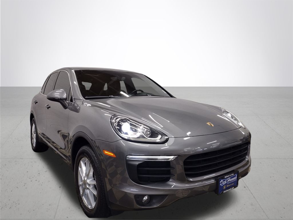2017 Porsche Cayenne Base