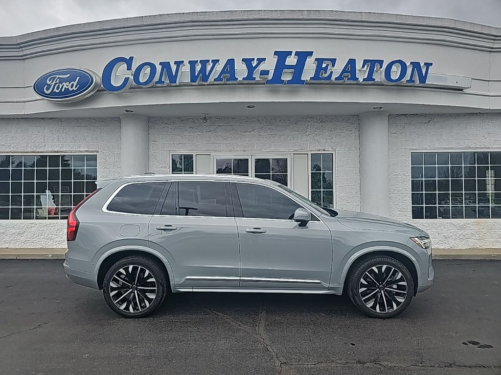 2025 Volvo XC90 B6 Plus Bright Theme 7-Passenger AWD