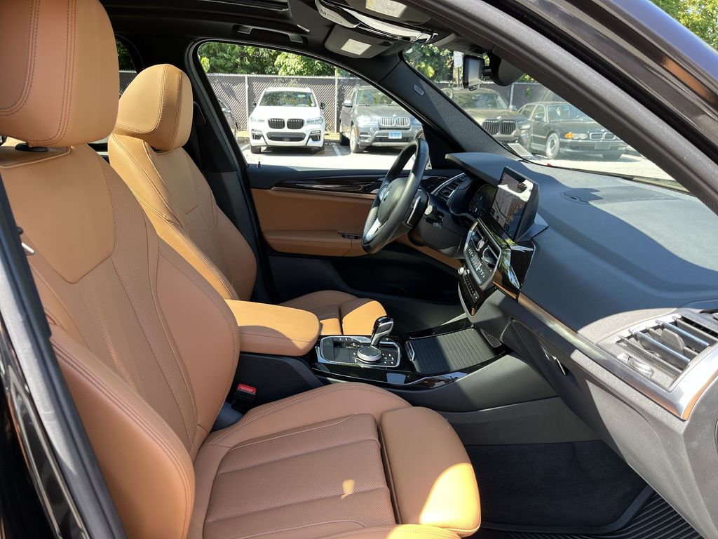 Thumbnail: 2022 BMW X3 - 26