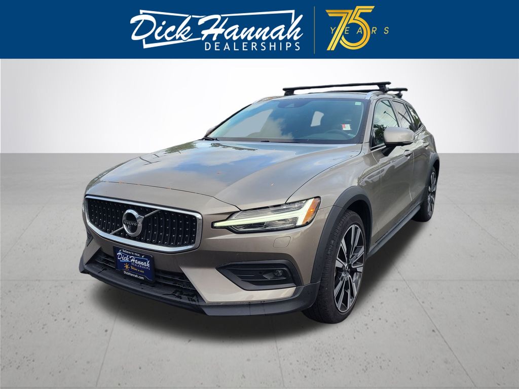 Dick Hannah Dick Says Yes - 2020 Volvo V60 Cross Country T5 For Sale in Vancouver, WA