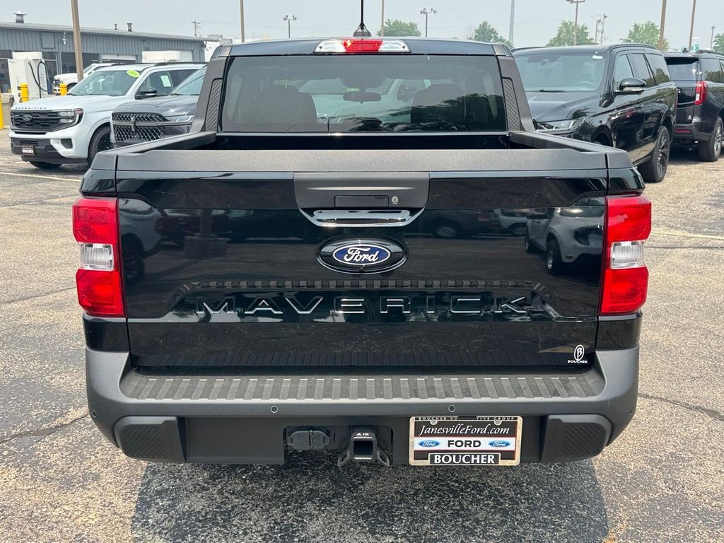 New 2026 Shadow Black Ford XLT image 3