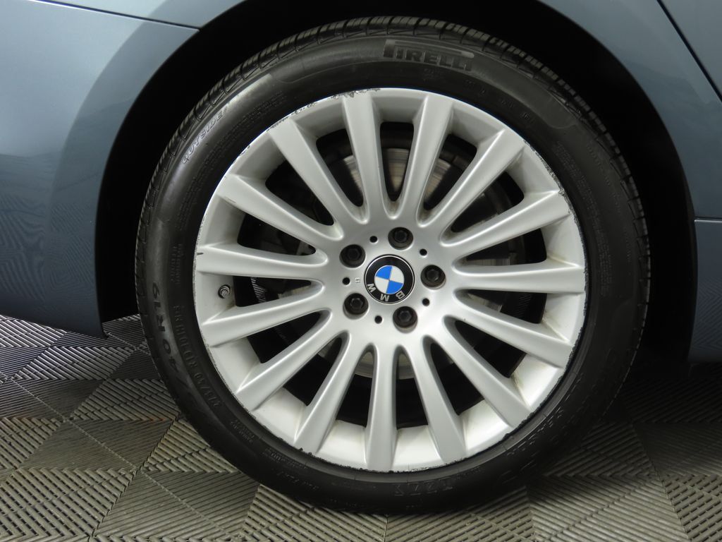 2010 BMW 5 Series 535i 32