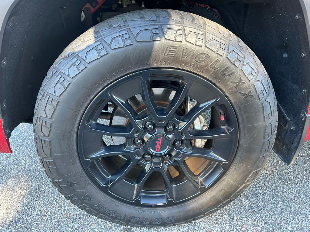 Thumbnail: 2022 Toyota Tundra - 9