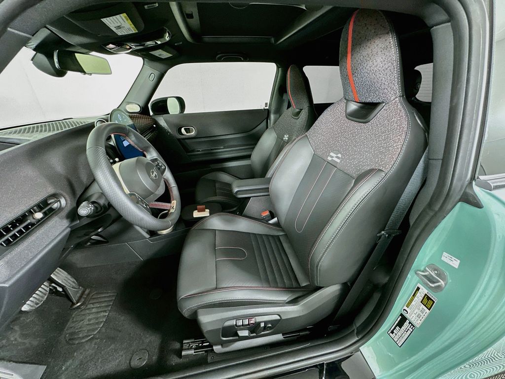 Thumbnail: 2025 MINI Cooper - 21
