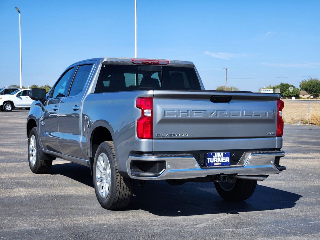 2024 Chevrolet Silverado 1500 LTZ 4