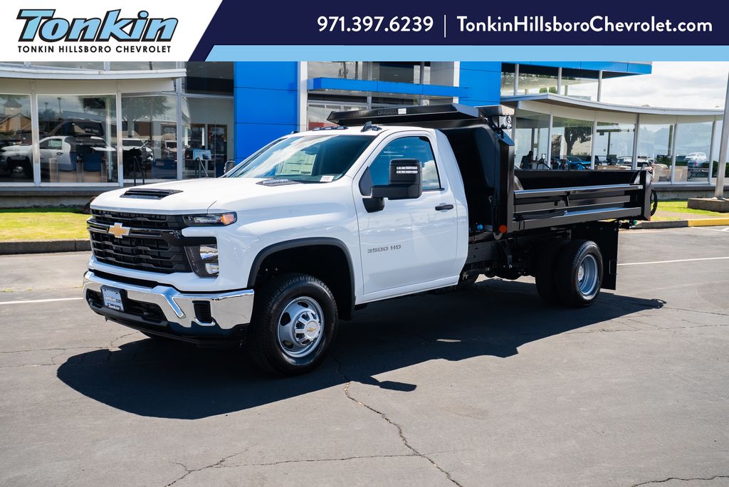 Summit White 2026 Chevrolet Silverado 3500HD Chassis Pickup Truck Four-Wheel Drive Automatic