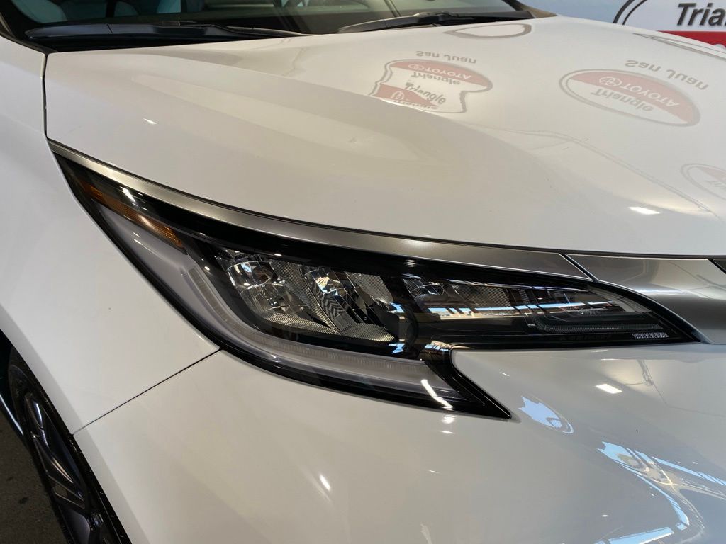 Thumbnail: 2026 Toyota Sienna - 16