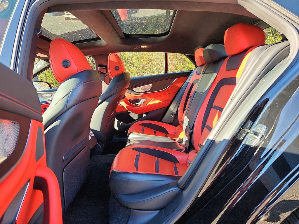 Thumbnail: 2022 Mercedes-Benz AMG GT - 10