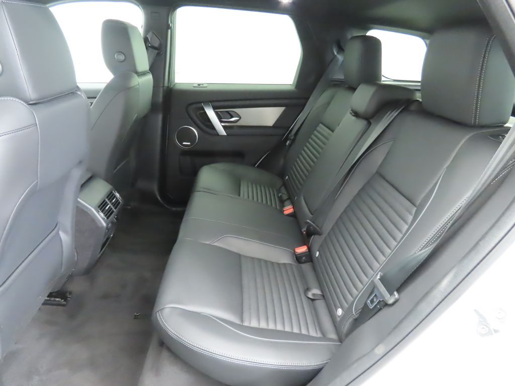 2024 Land Rover Discovery Sport SE 21