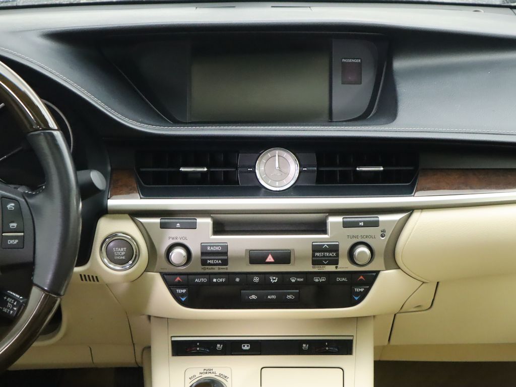 2013 Lexus ES 350 14