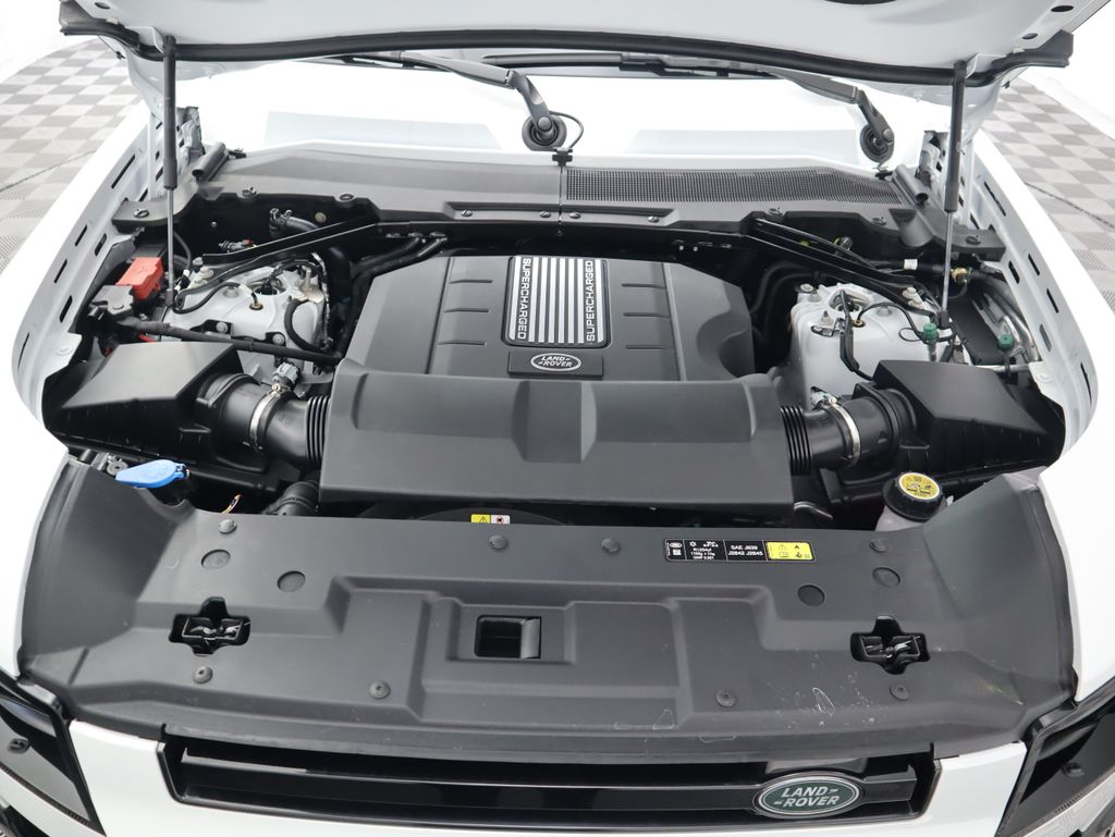 Thumbnail: 2025 Land Rover Defender - 30