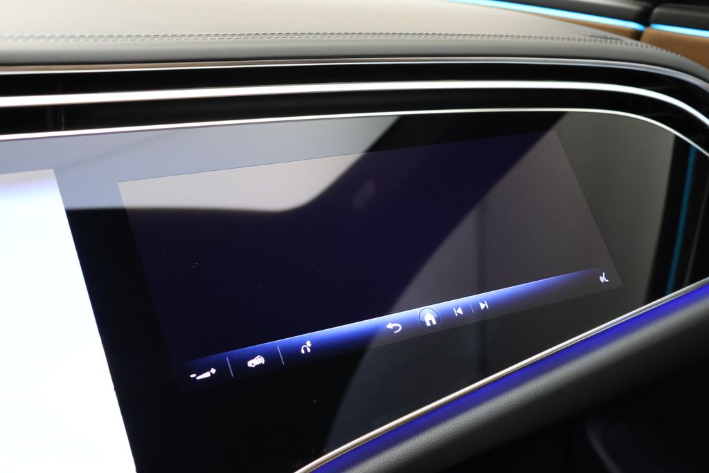 Thumbnail: 2026 Mercedes-Benz E-Class - 27