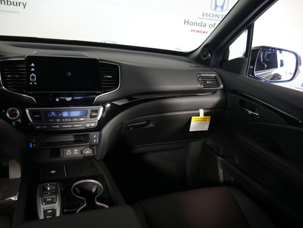 2025 Honda Ridgeline Black Edition 17