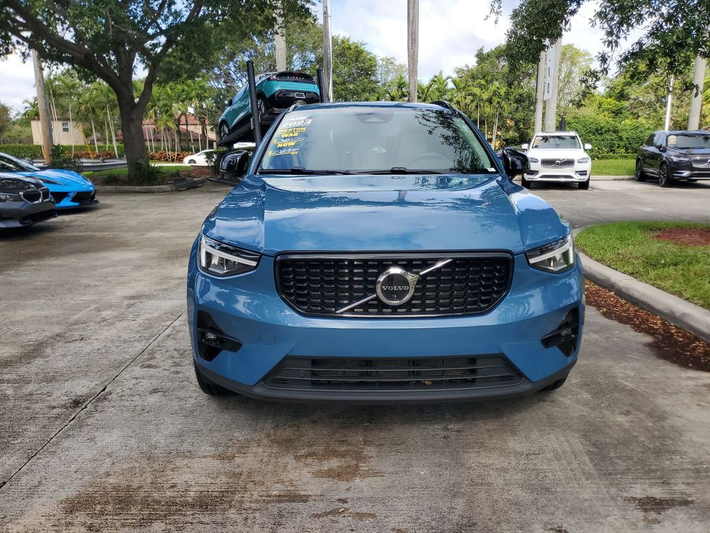 used 2023 Volvo XC40 car, priced at $28,195