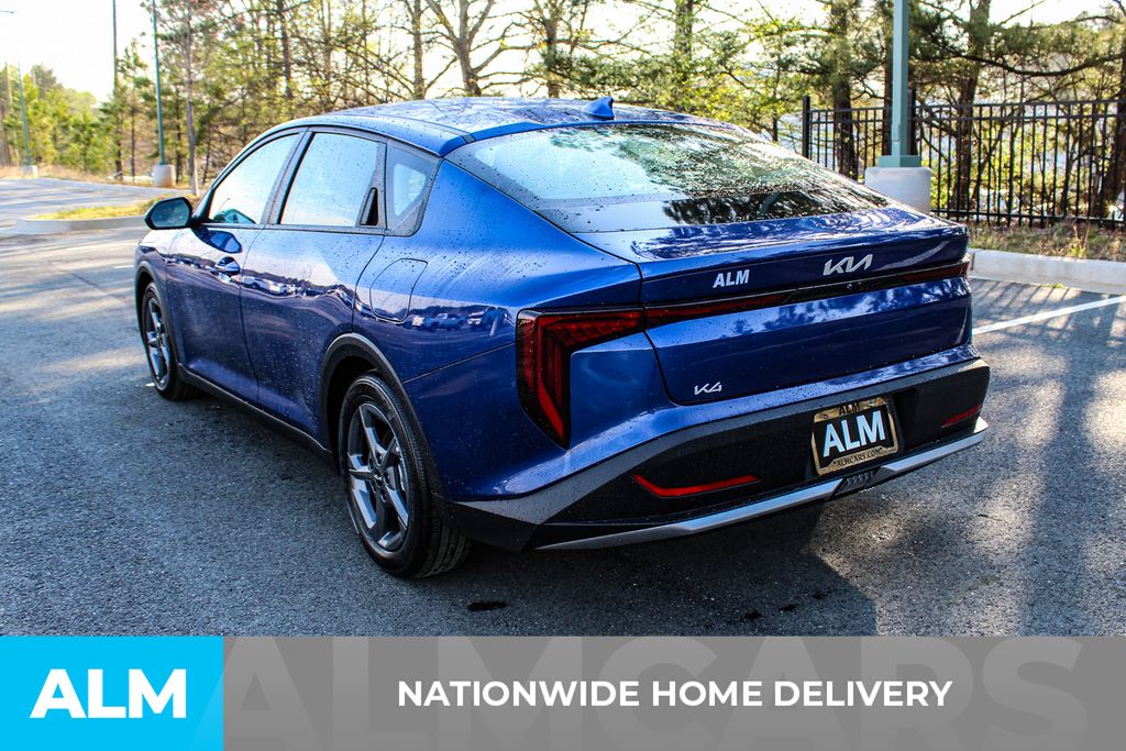 Used 2025 Blue Kia LXS image 5