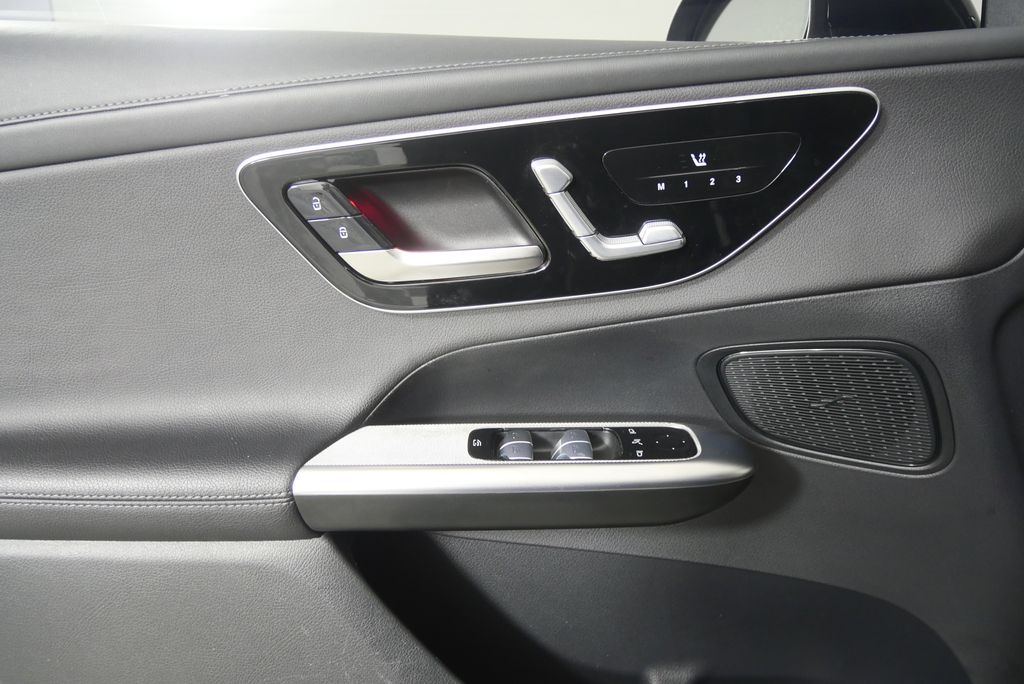 Thumbnail: 2024 Mercedes-Benz GLC - 7