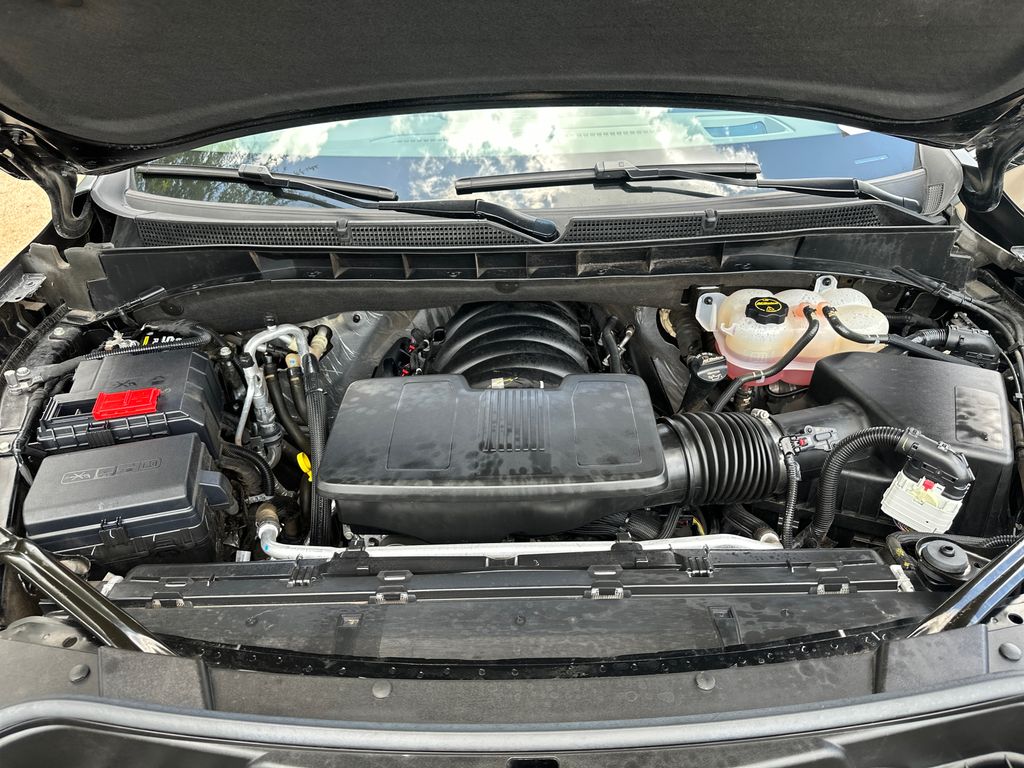 Used 2025 Black Cadillac Premium Luxury Platinum image 18