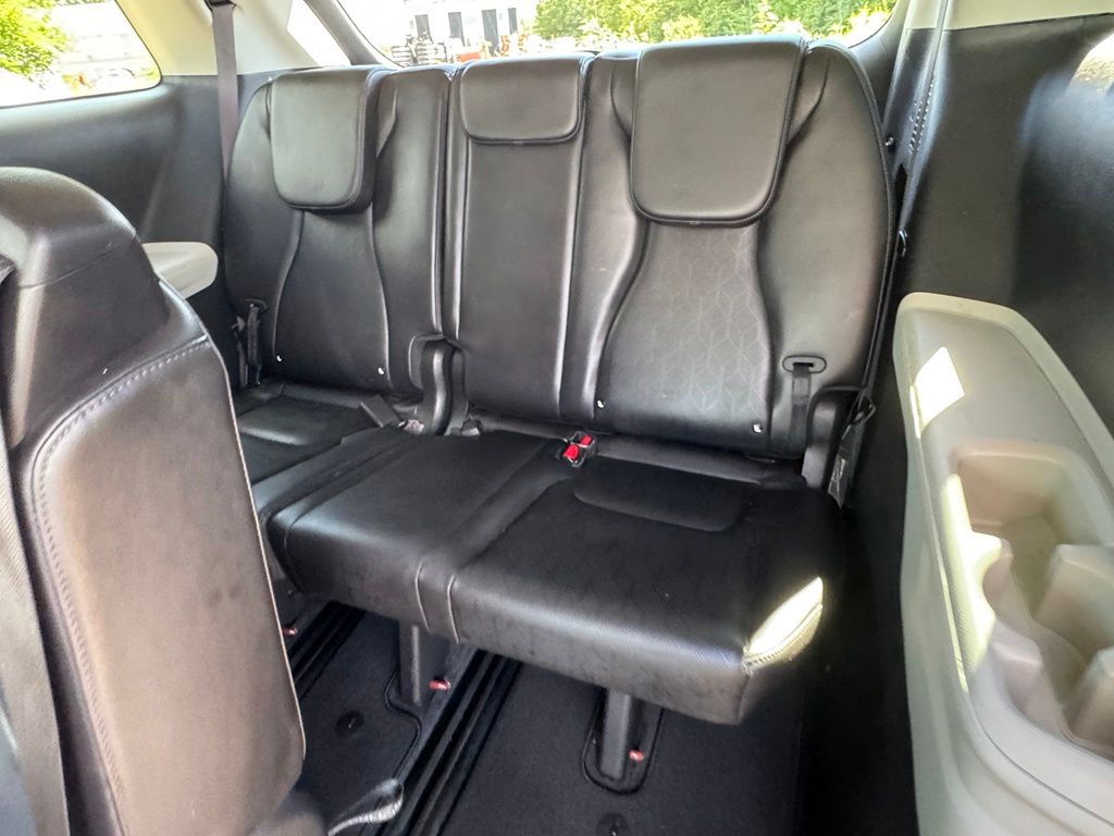 Used 2022 Kia Carnival Van