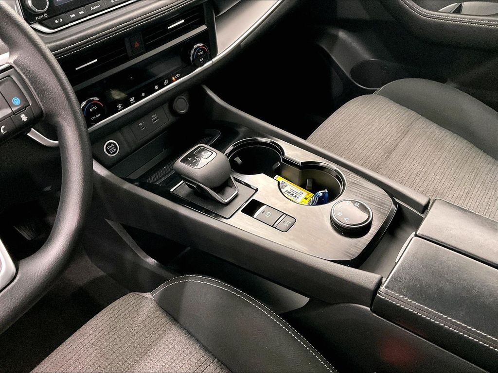 2023 Nissan Rogue — photo 20