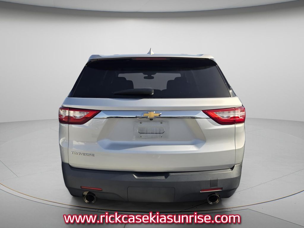 2019 Chevrolet Traverse - $13,490