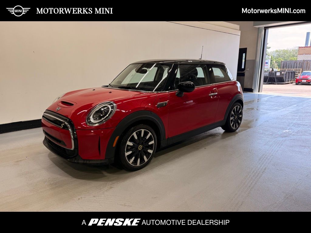 2024 MINI Cooper SE -
                  Golden Valley, MN