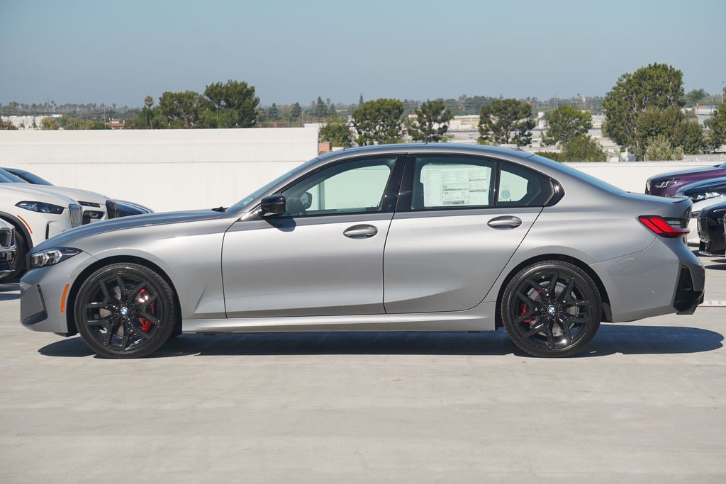 Thumbnail: 2025 BMW 3 Series - 4