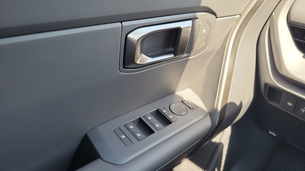 New 2027 Red Kia X-Line S image 19
