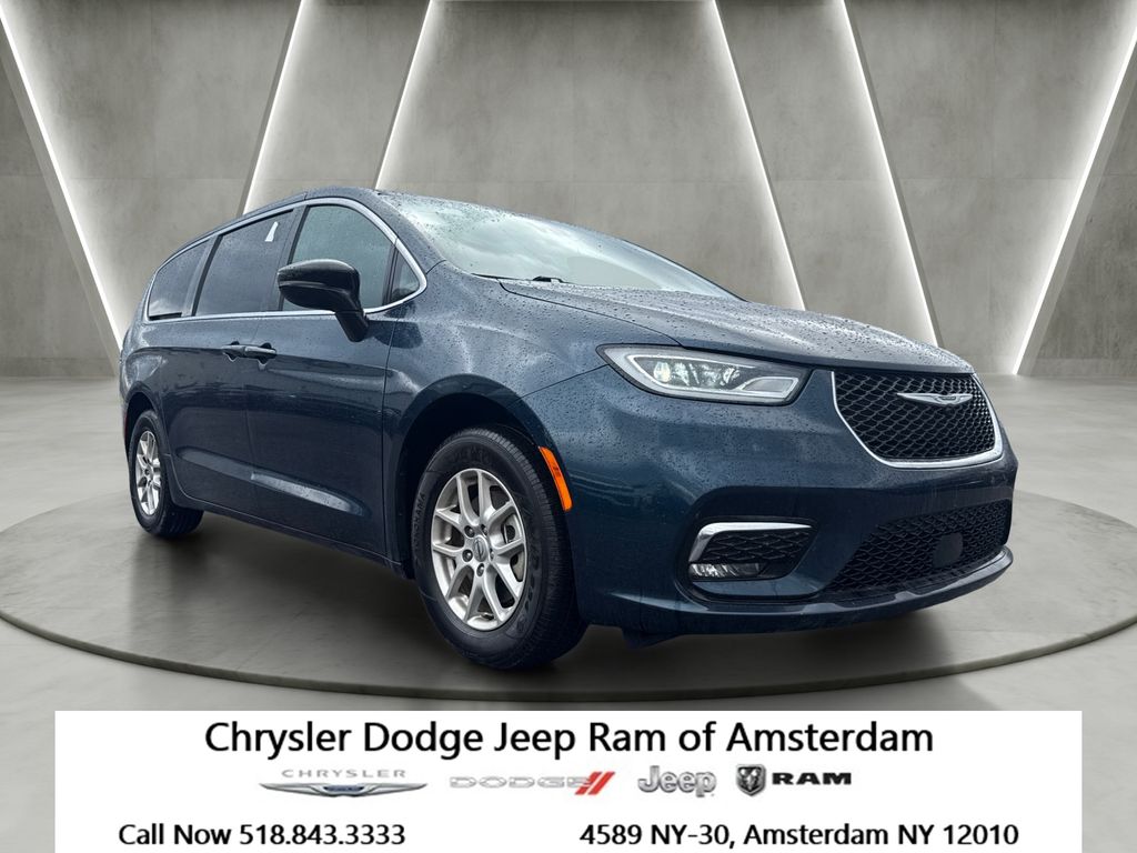 2025 Chrysler Pacifica Select FWD