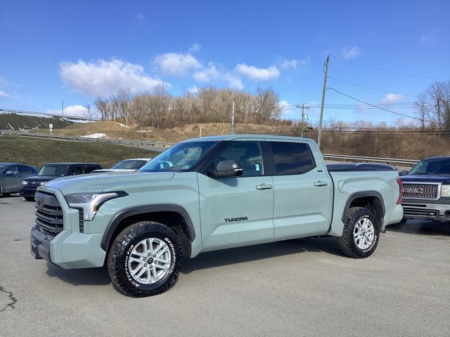 2024 Toyota Tundra SR5 CrewMax Cab 4WD