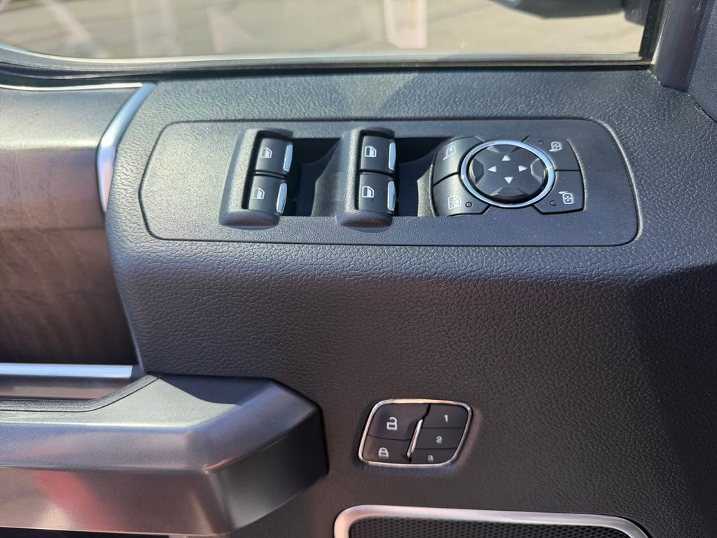 2018 White Ford F-150 4X4 Truck