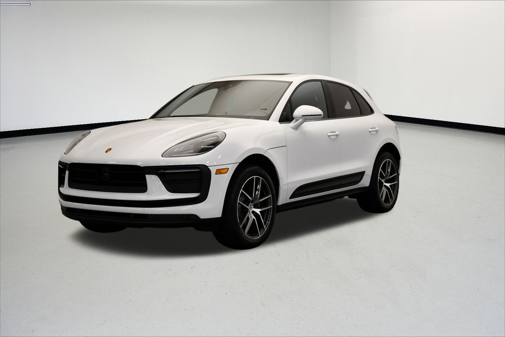 Thumbnail: 2026 Porsche Macan - 1