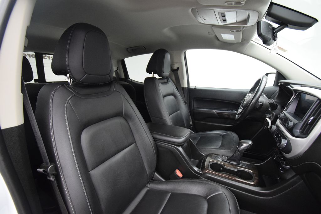 used 2022 GMC Canyon car, priced at $27,095