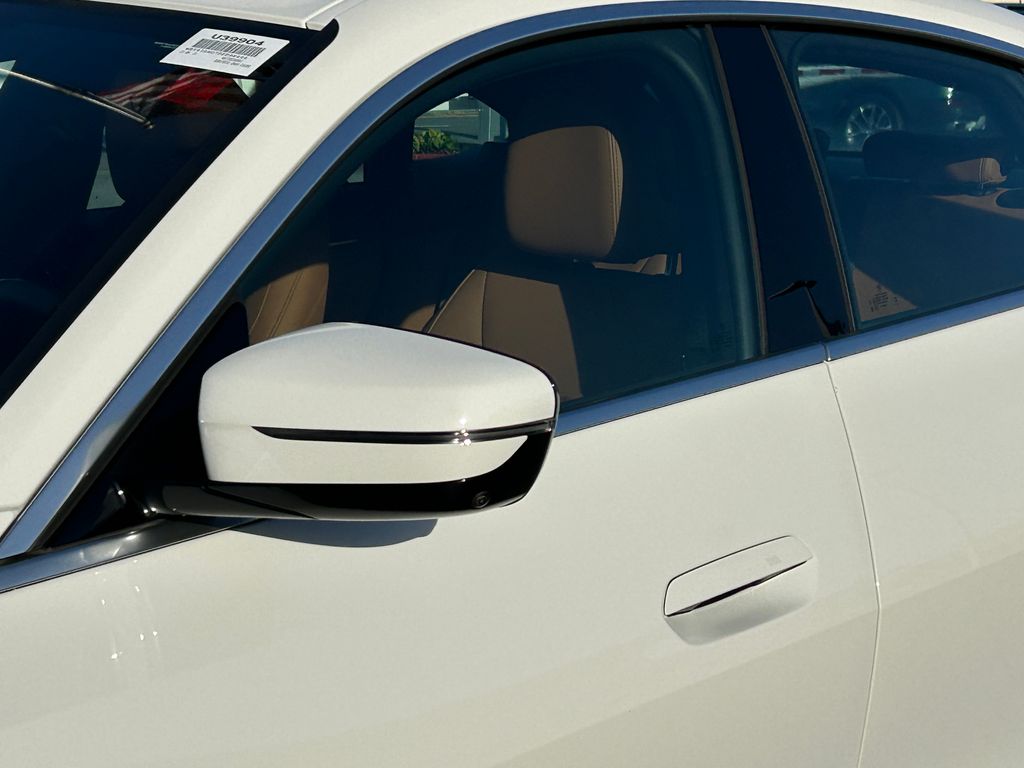 Thumbnail: 2023 BMW i4 - 10