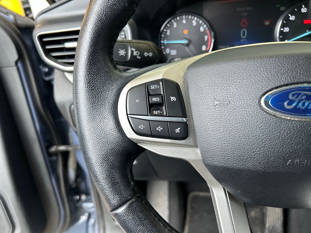 Used 2021 Blue Ford XLT image 21