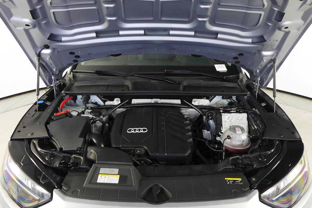 Thumbnail: 2023 Audi Q5 - 6