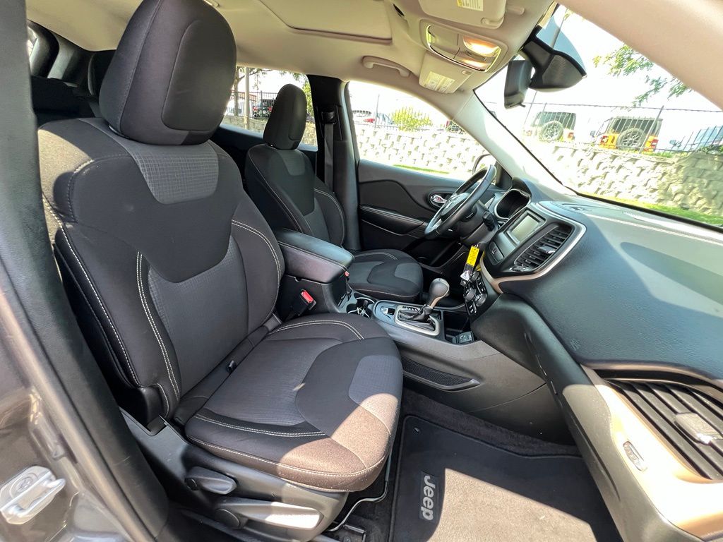 Used 2015 Jeep Cherokee SUV