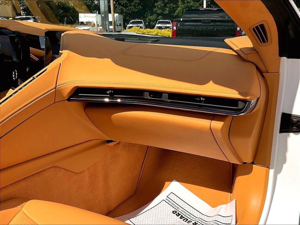 2024 Chevrolet Corvette — photo 13