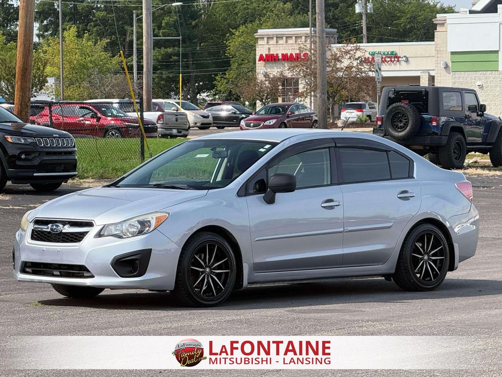 2013 Subaru Impreza Plata (Ice Silver Metallic) Sedán Tracción en las cuatro ruedas Transmisión variable continua