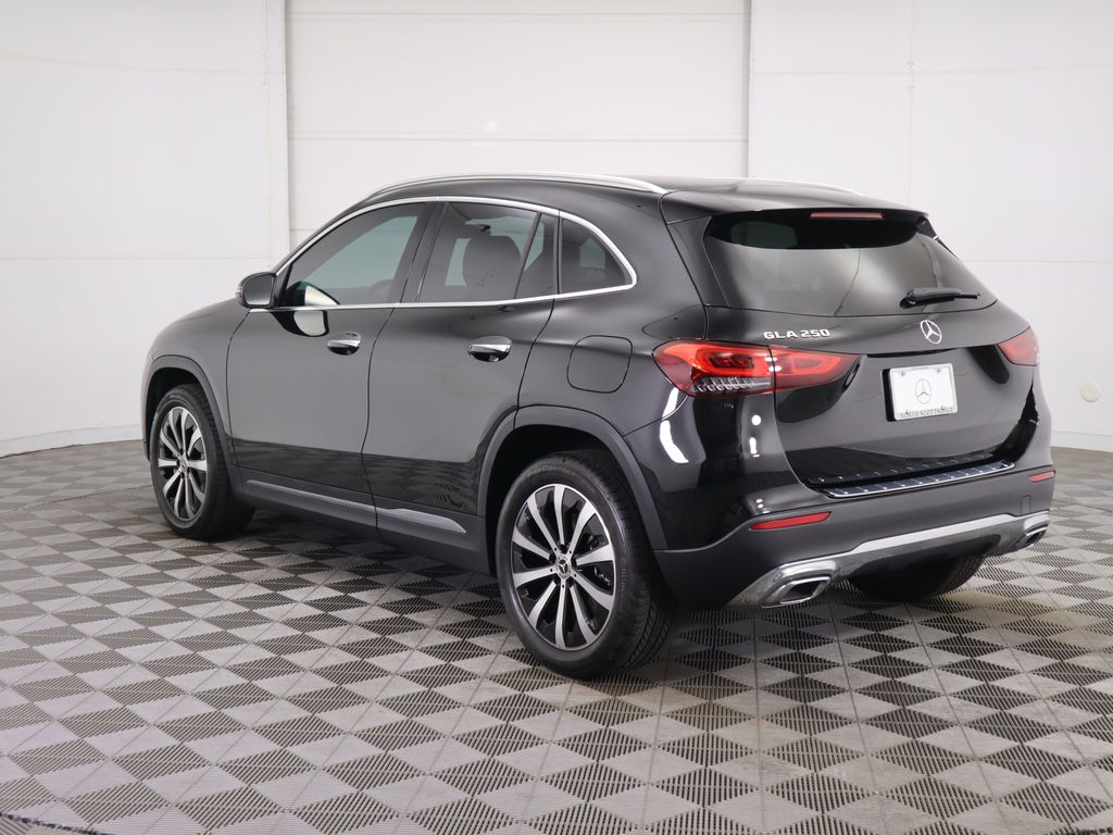 Thumbnail: 2023 Mercedes-Benz GLA - 7