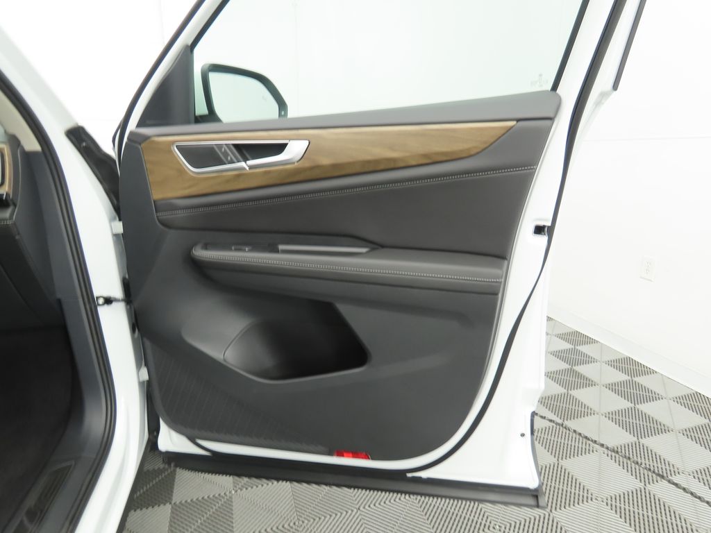 Thumbnail: 2026 Volkswagen Atlas - 25